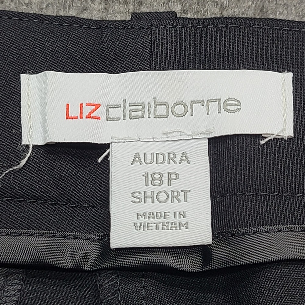 Liz Claiborne Audra Trouser Women 18P Short Black New Mid-Rise Straight Leg - Picture 4 of 9